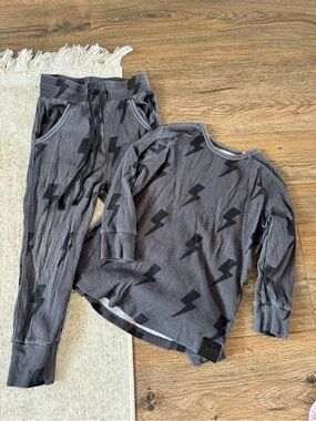 Kids Charcoal Lightning Thermal Top & Jogger Set 4T